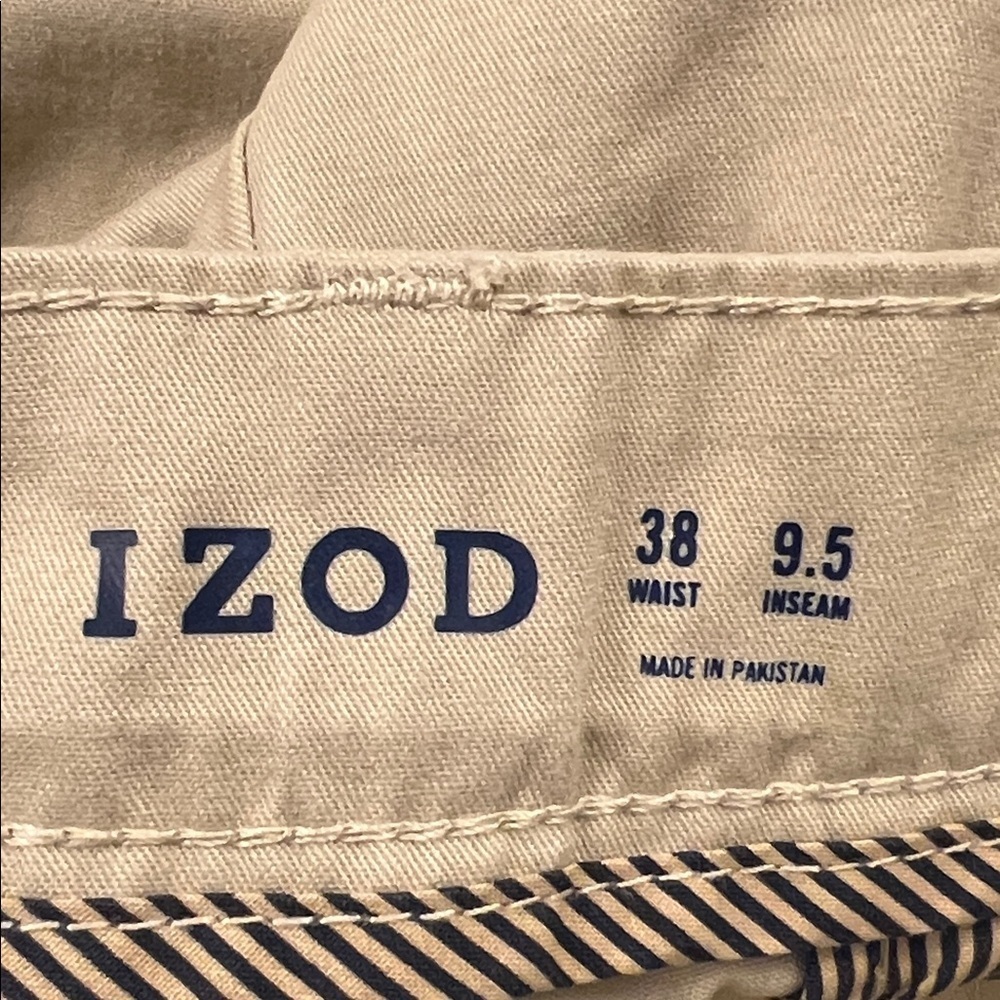 Izod Men's Flat Front Tan Shorts - Picture 4 of 5